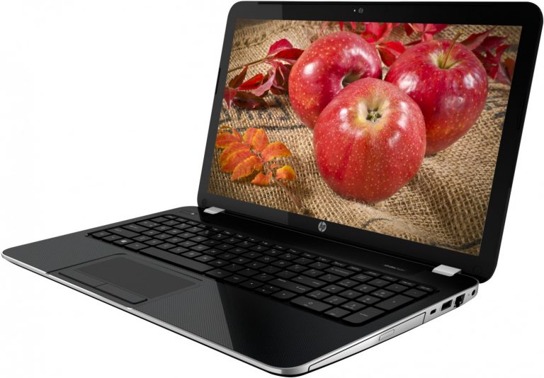 HP Pavilion 15 , INTEL 2020M , RADEON 8670M 1GB